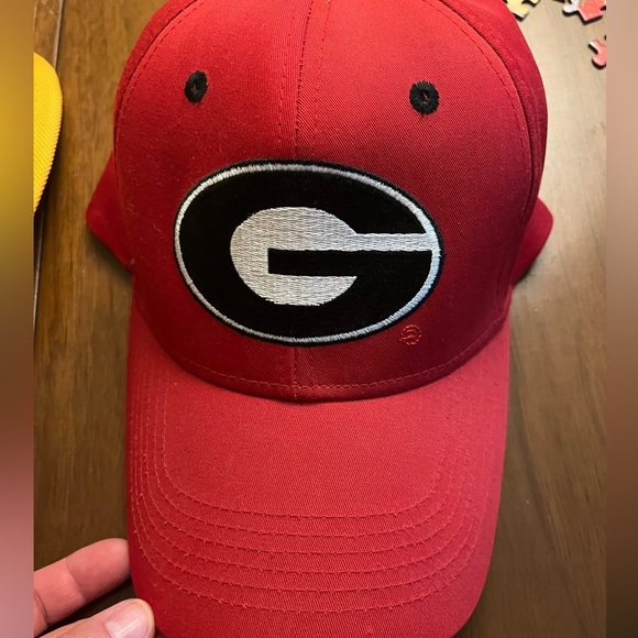 UGA Bulldogs Baseball Cap One Size Fits Most - Picture 1 of 4